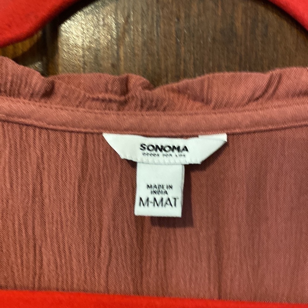 Sonoma maternity blouse size M - Picture 3 of 4